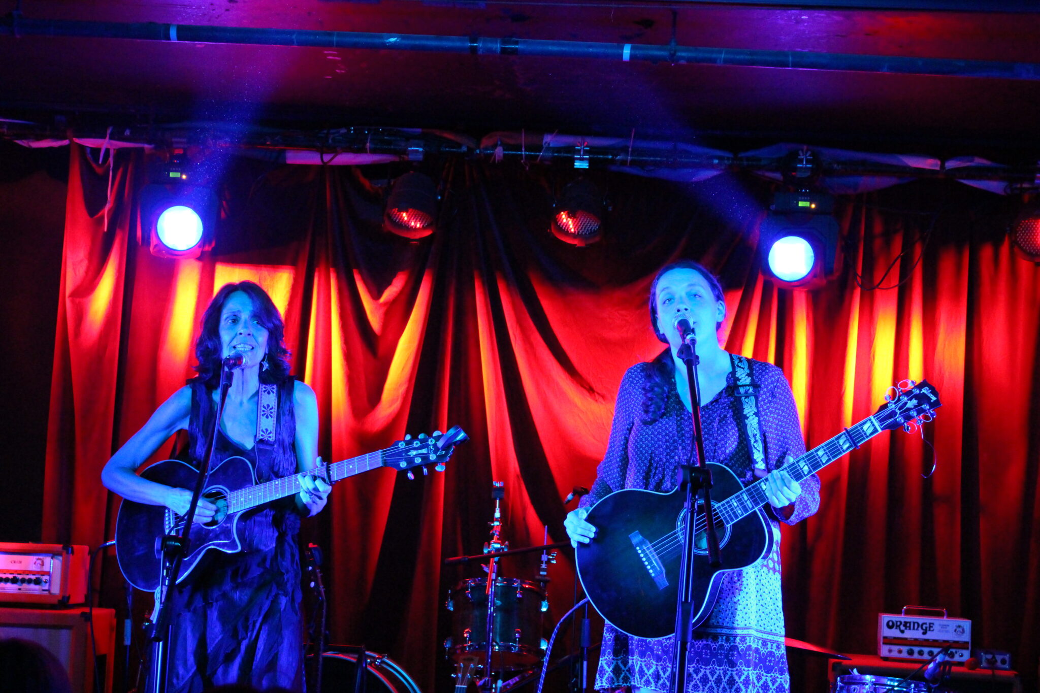 Lucy Wainwright, Suzzy Roche