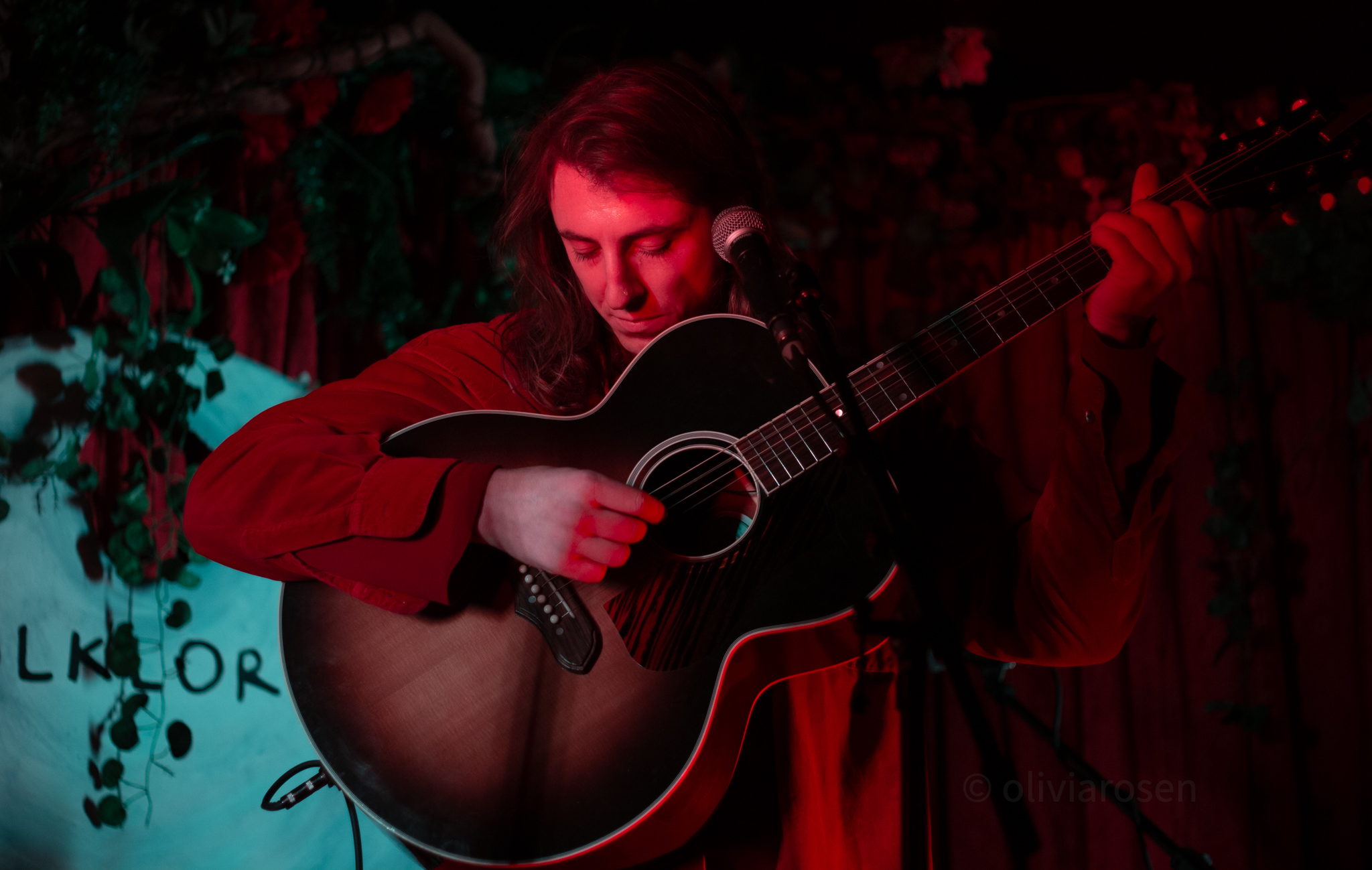 Luca Wilding on stage at Folklore