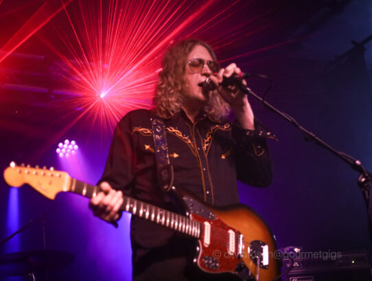 Besnard lakes on stage at Oslo