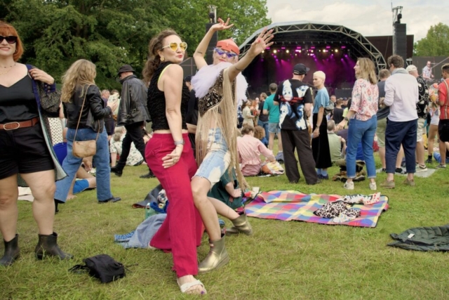 Love Motion - South Facing Festival 2024 Love Motion - South Facing Festival 2024