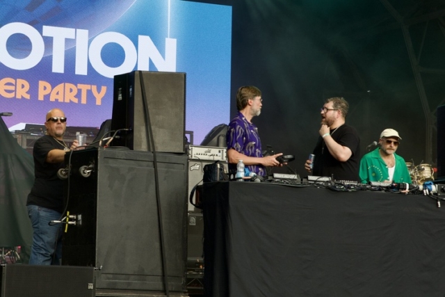 Love Motion - South Facing Festival 2024 Love Motion - South Facing Festival 2024