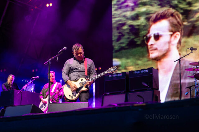 manic-street-preachers-BT25-11