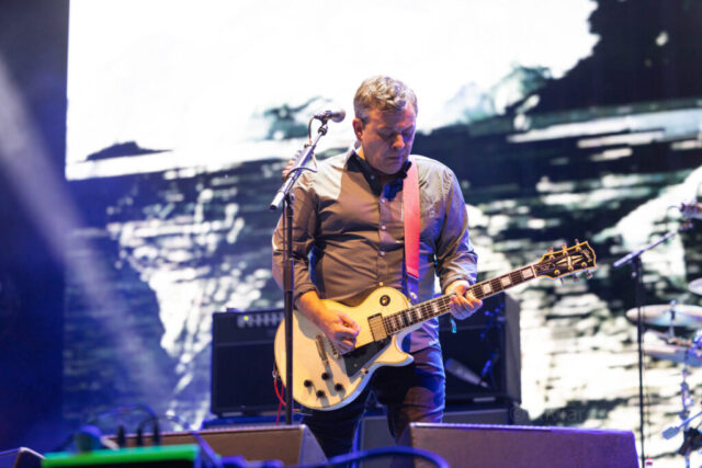 manic-street-preachers-BT25-4