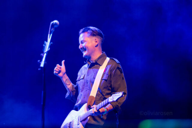 manic-street-preachers-BT25-9